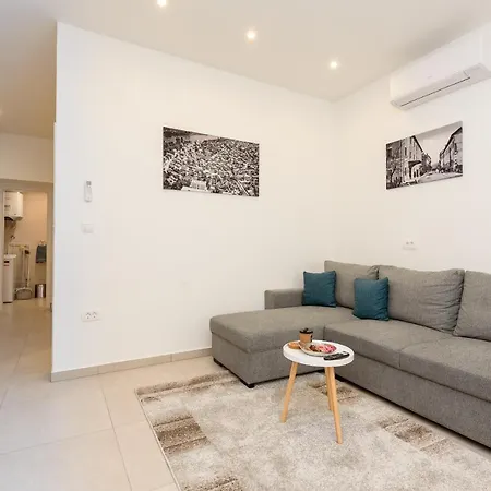 Boras Apartamento Metković